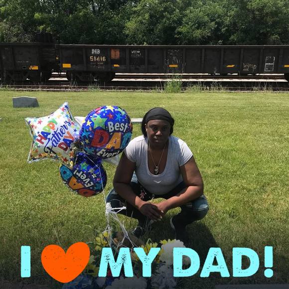 Meet your Posher, Lisa - Picture 1 of 1